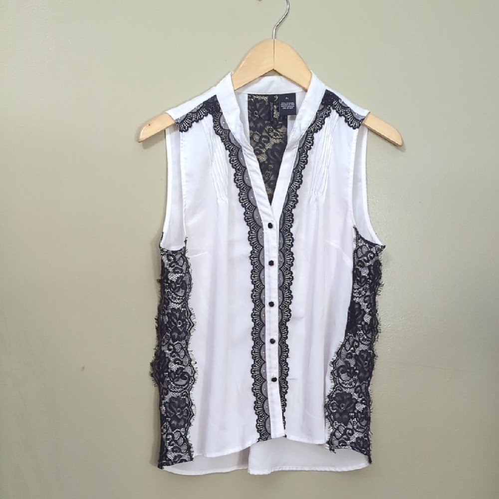 Elegant White and Black Lace Trim Top